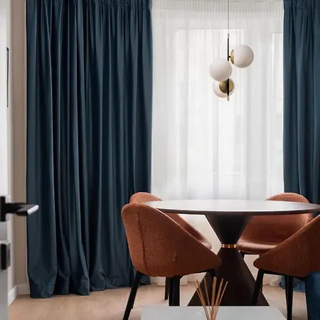 Апартамент Luxury Steps From By Flat Manаger
