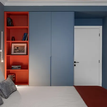 Апартамент Luxury Steps From By Flat Manаger *