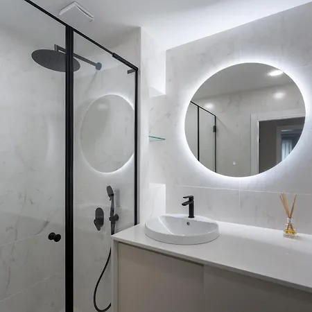 Luxury Steps From By Flat Manаger Апартамент